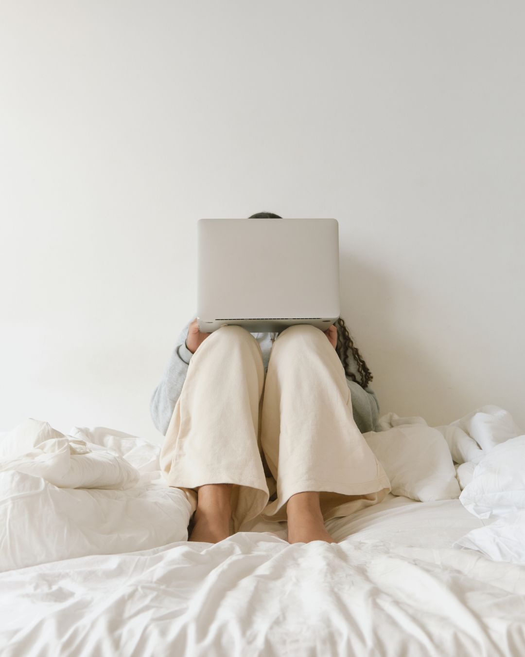 8 Australian YouTubers Making Paper, Planning & Creativity Feel Good